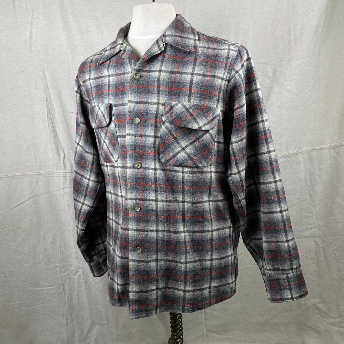 Vintage Pendleton Grey & Red Plaid Wool Board Shirt SZ M