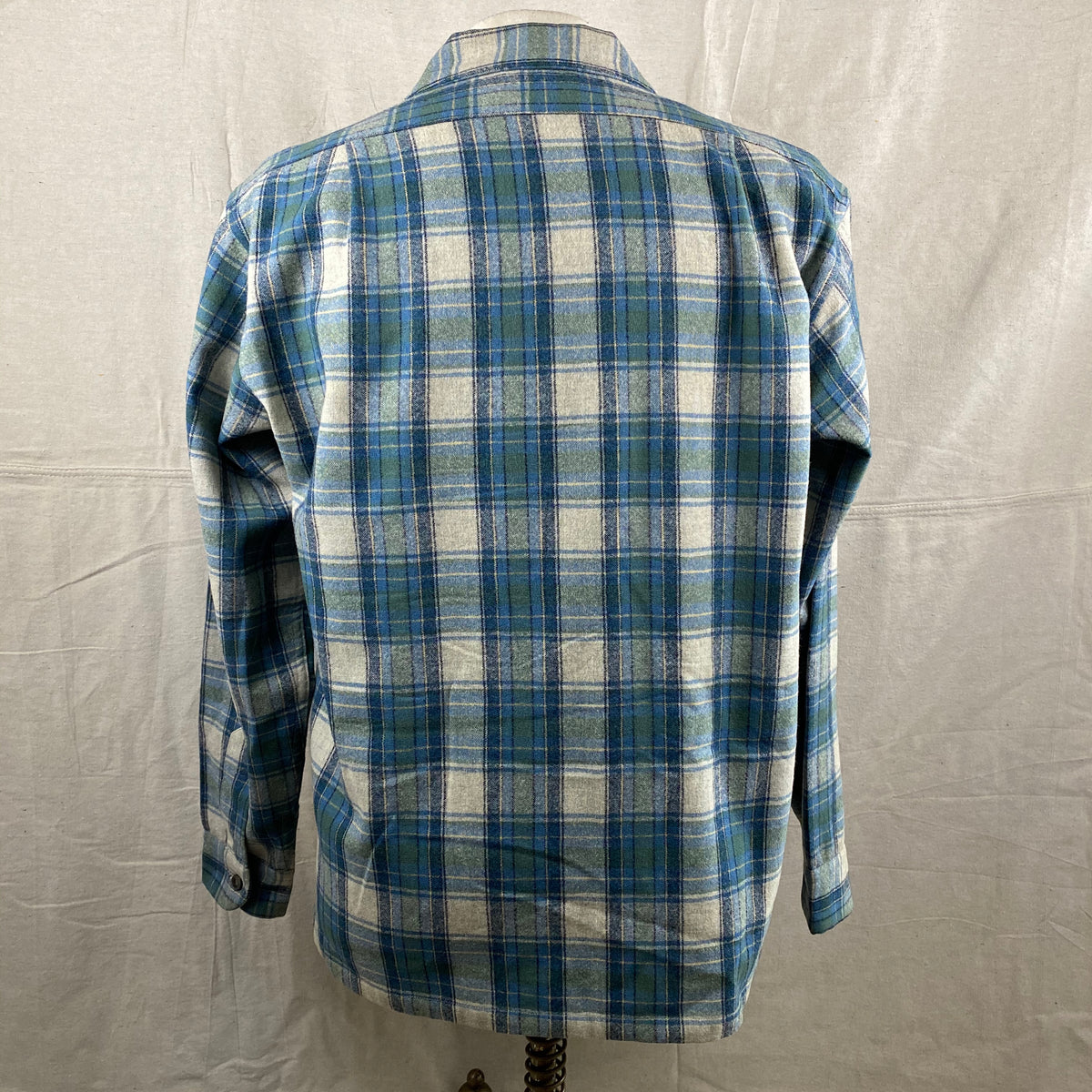 Vintage Pendleton Blue/Green Plaid Wool Board Shirt SZ L