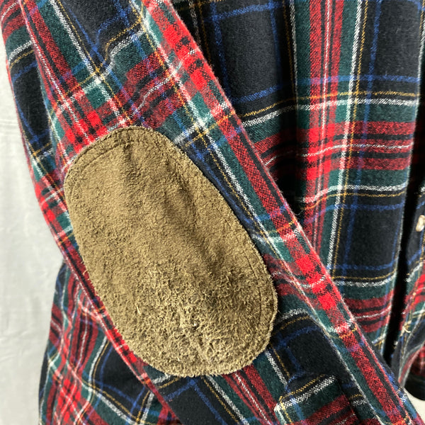 Right Elbow Patch View on Pendleton Black Stewart Tartan Trail Shirt Wool Flannel Shirt SZ L