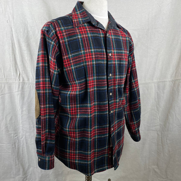 Right Angle View on Pendleton Black Stewart Tartan Trail Shirt Wool Flannel Shirt SZ L