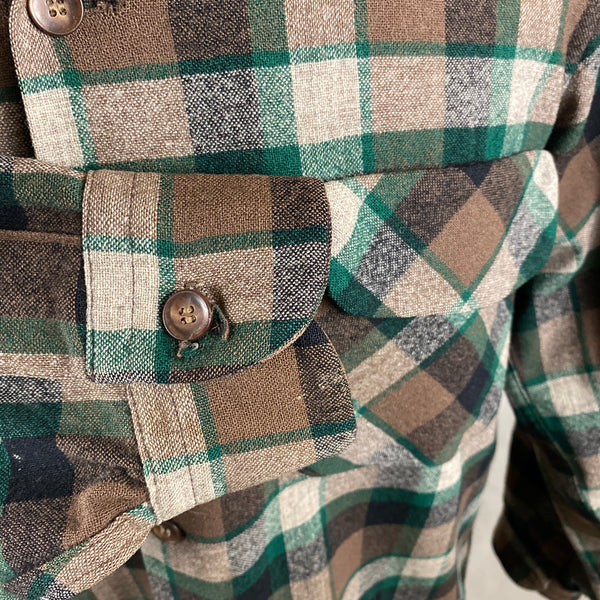 Right Cuff View on Vintage Green & Brown Pendleton Board Shirt SZ M