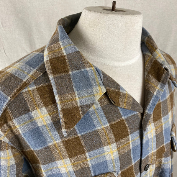 Right Collar Angle View of Vintage Blue & Grey Pendleton Board Shirt SZ XL