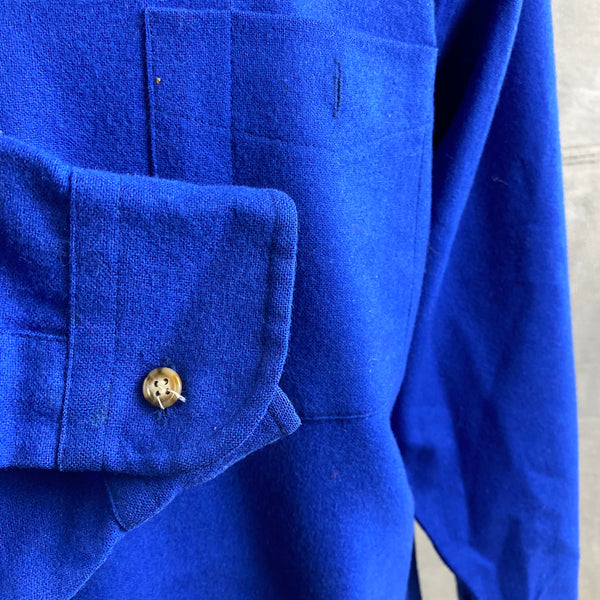 Right Cuff on Vintage Pendleton Blue Trail Shirt SZ XL