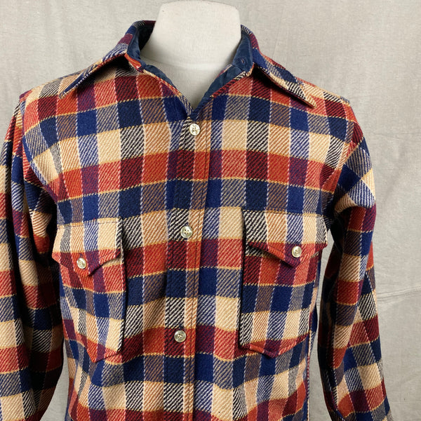 Upper Chest Area of Vintage Pendleton Wool Shirt Jac Shirt SZ M