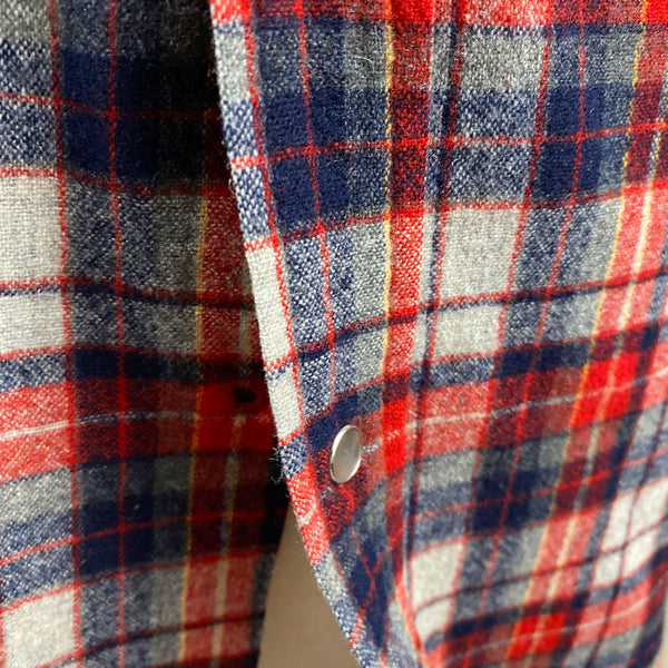 Broken Snap on Vintage Pendleton Red & Blue Plaid High Grade Western Wear Flannel Shirt SZ L