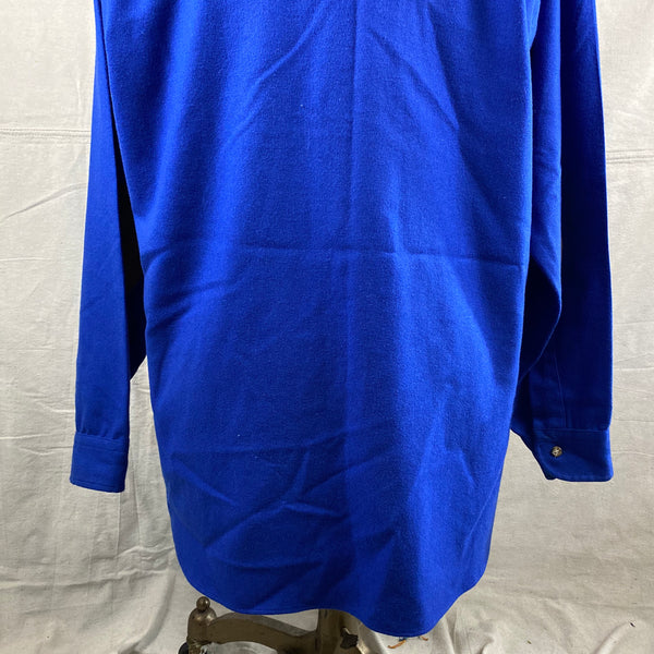 Lower Rear View on Vintage Pendleton Blue Trail Shirt SZ XL