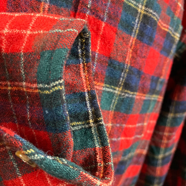 Right Cuff View of Vintage Pendleton Christie Tartan Wool Flannel Shirt SZ L