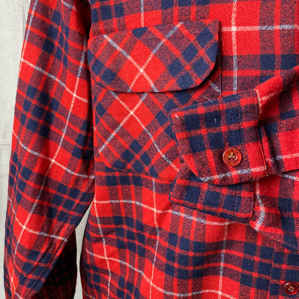 Left Cuff View on Vintage Red & Blue Pendleton Board Shirt SZ L