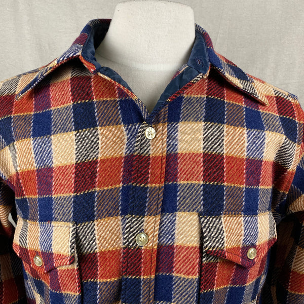 Upper Collar View on Vintage Pendleton Wool Shirt Jac Shirt SZ M
