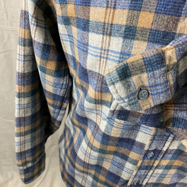 Left Cuff View of Vintage Pendleton Blue/Grey Plaid Wool Flannel Shirt SZ M