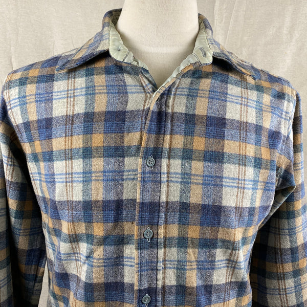 Upper Front View of Vintage Pendleton Blue/Grey Plaid Wool Flannel Shirt SZ M