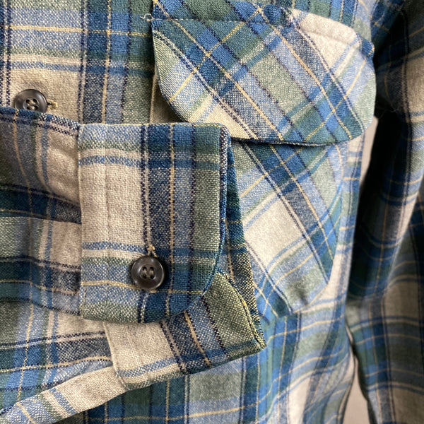 Right Cuff View of Vintage Pendleton Blue/Green Plaid Wool Flannel Shirt SZ L