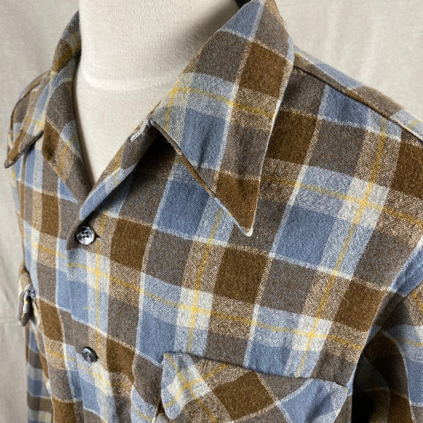 Left Angle Collar View on Vintage Blue & Grey Pendleton Board Shirt SZ XL