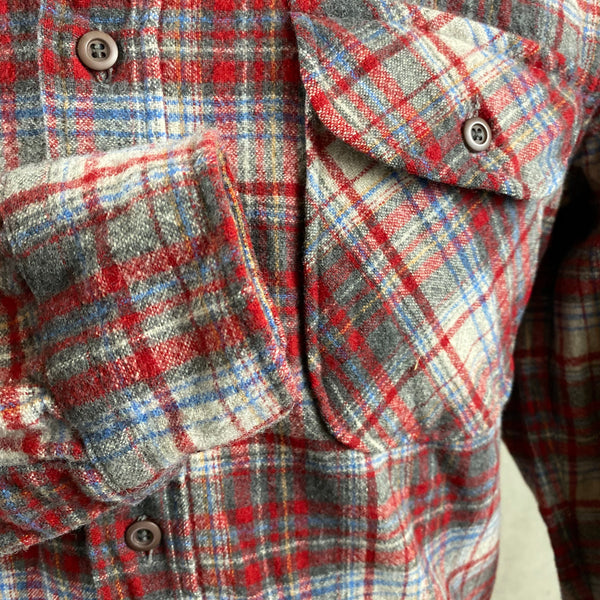 Right Cuff View of Vintage Red Blue & Grey Pendleton Field Shirt SZ M