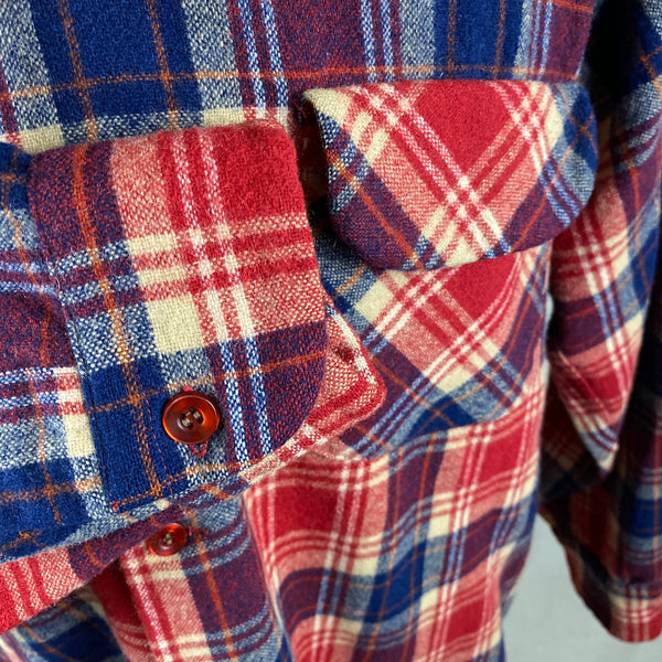 Right Cuff View on Vintage Red & Blue Pendleton Board Shirt SZ L