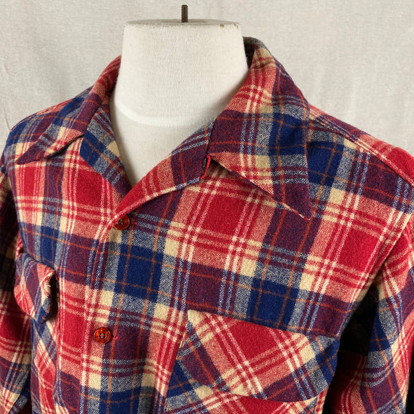 Left Collar View on Vintage Red & Blue Pendleton Board Shirt SZ L