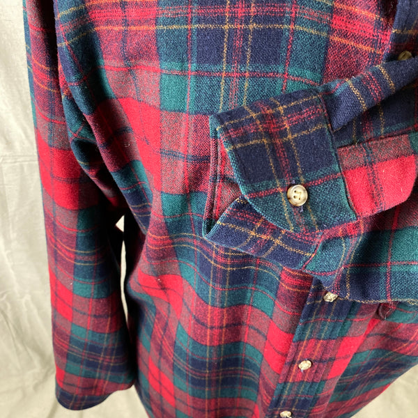 Left Cuff View on Vintage Red Blue & Green Pendleton Lodge Shirt SZ L